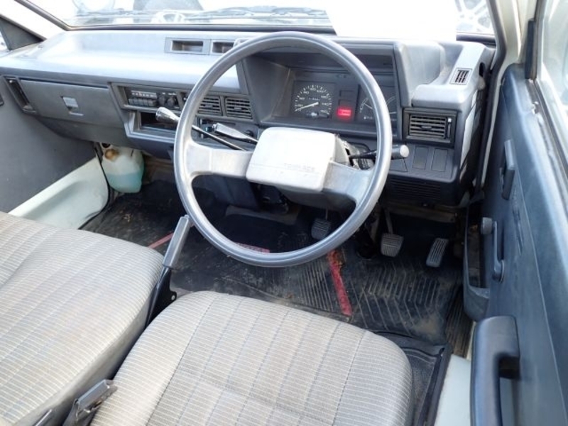 TOWNACE TRUCK