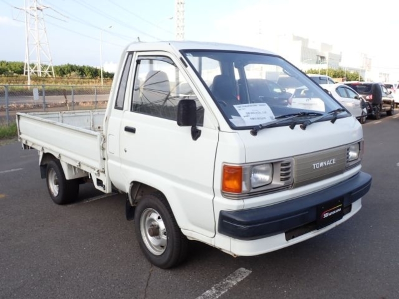 TOWNACE TRUCK