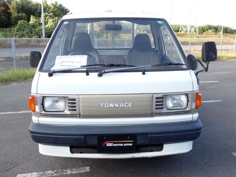 TOWNACE TRUCK