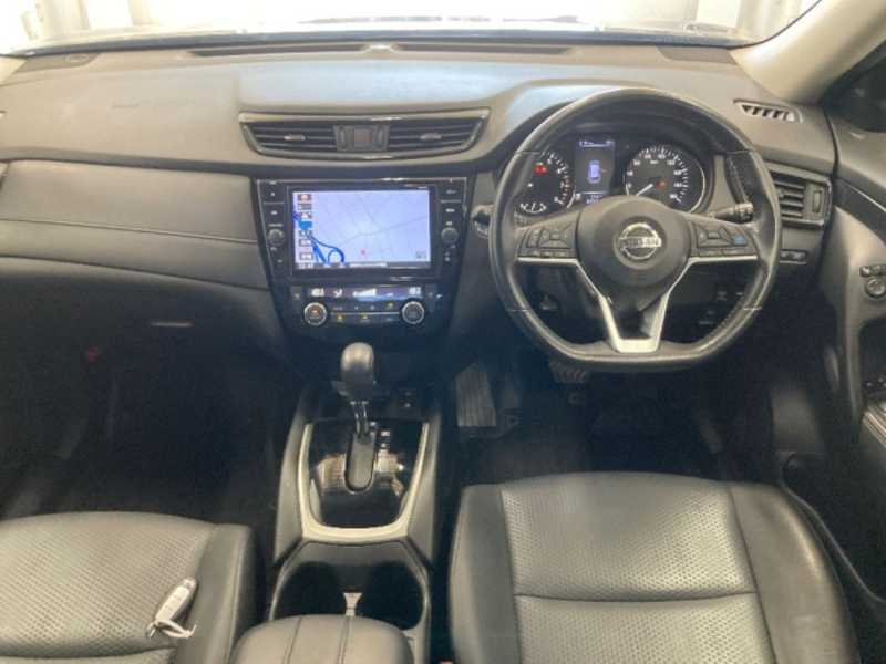 X-TRAIL