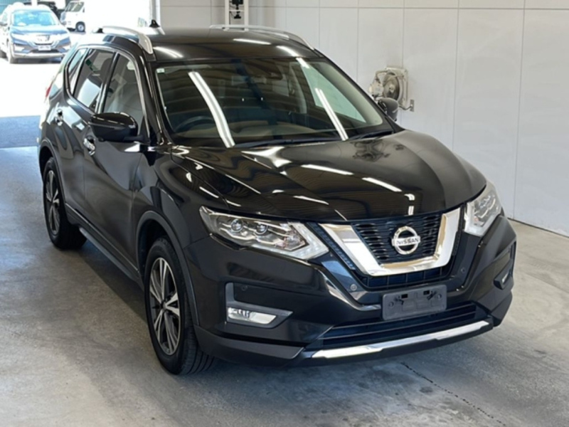 X-TRAIL