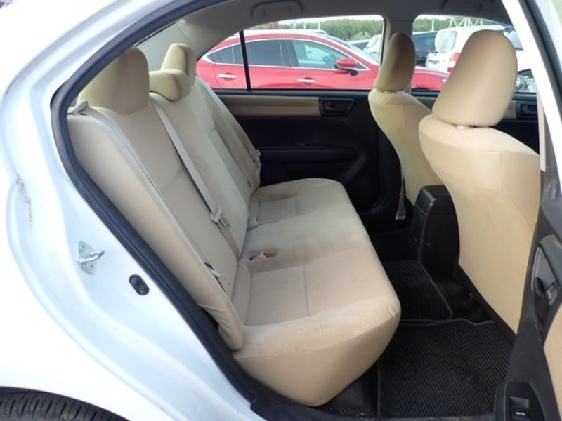 COROLLA AXIO