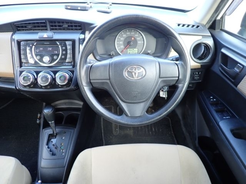 COROLLA AXIO