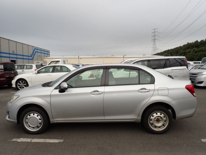 COROLLA AXIO