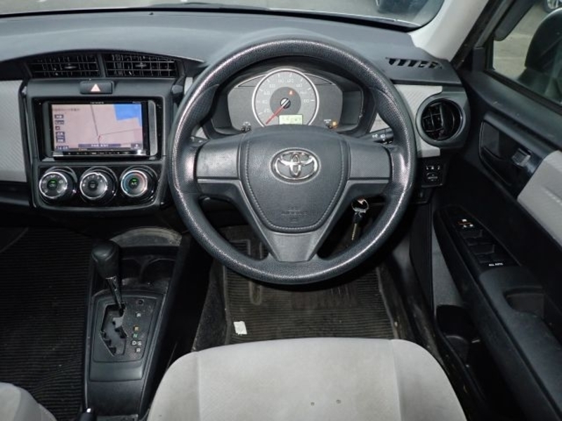 COROLLA AXIO