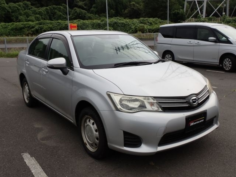COROLLA AXIO