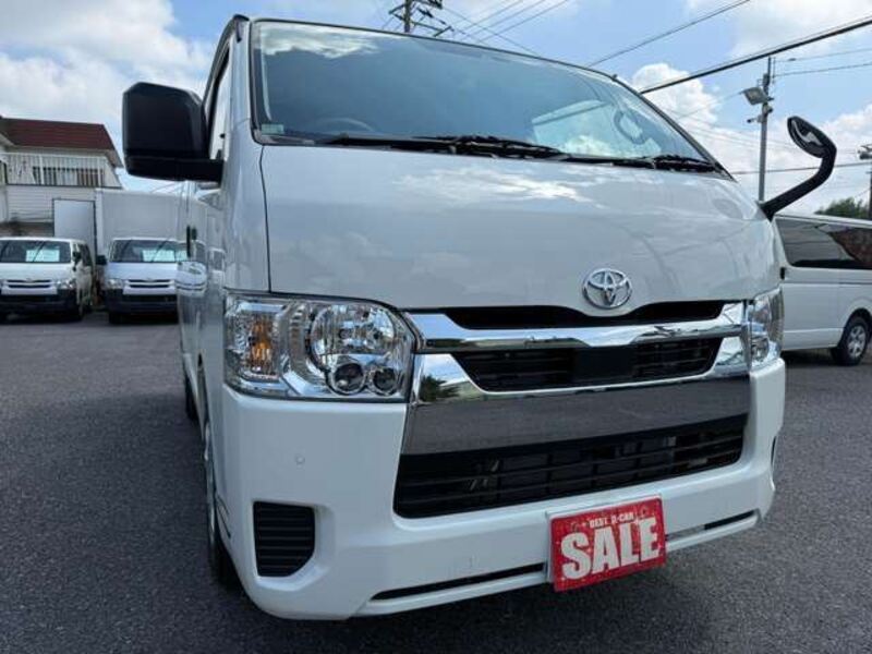 HIACE VAN
