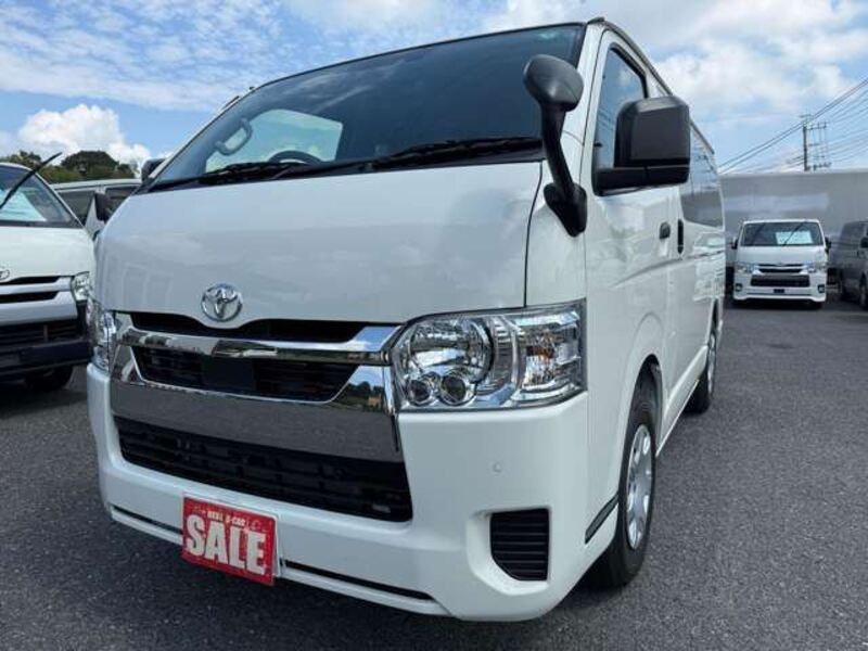 HIACE VAN