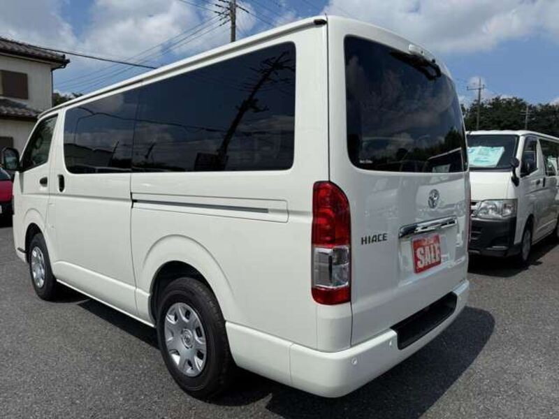 HIACE VAN
