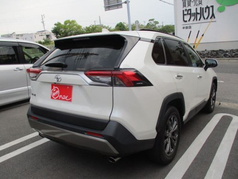 RAV4