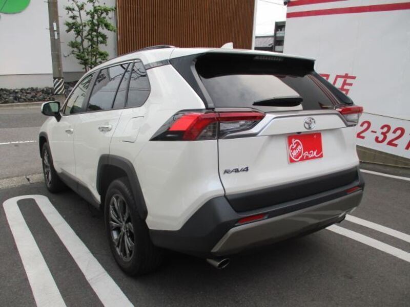 RAV4