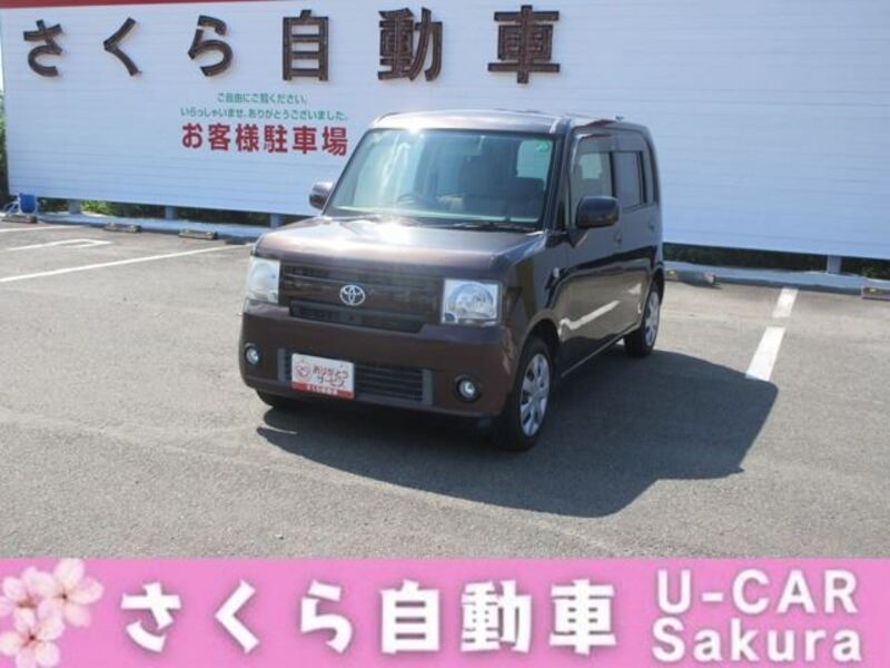 TOYOTA PIXIS SPACE