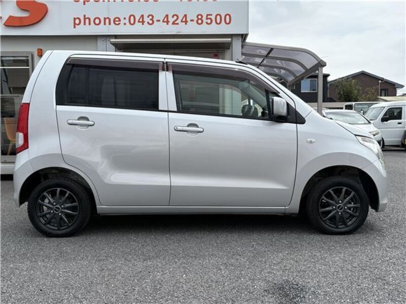 WAGON R