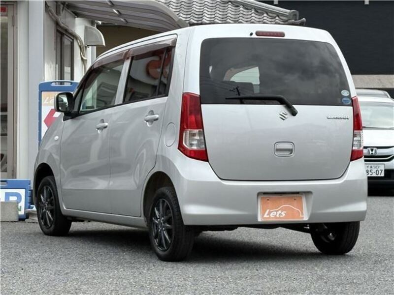 WAGON R