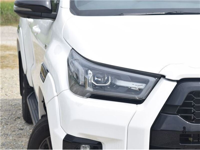 HILUX