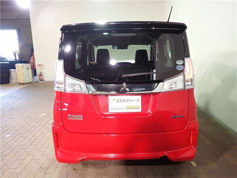 DELICA D2