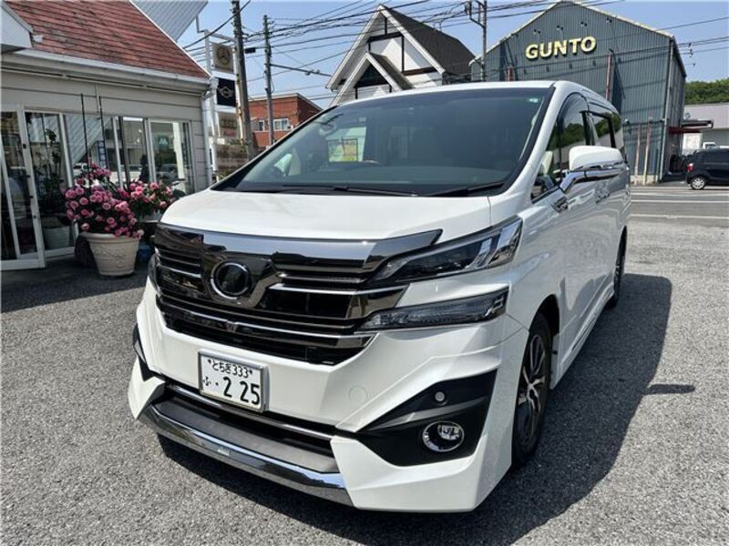 TOYOTA VELLFIRE
