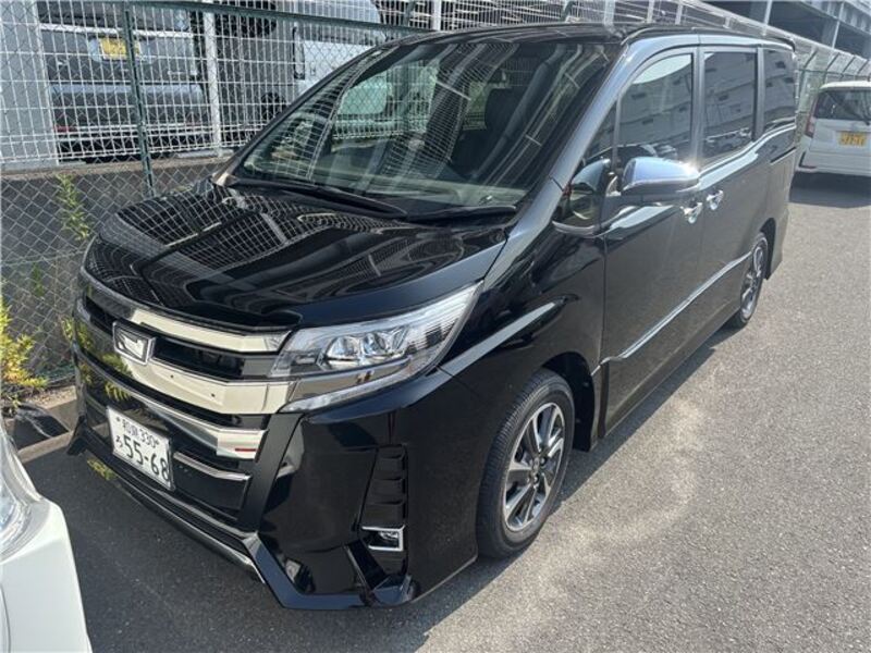 TOYOTA NOAH