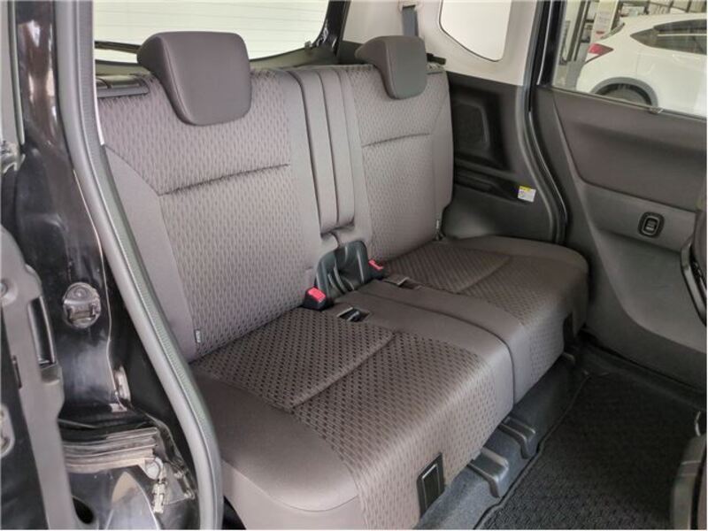 DELICA D2