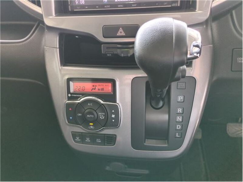 DELICA D2