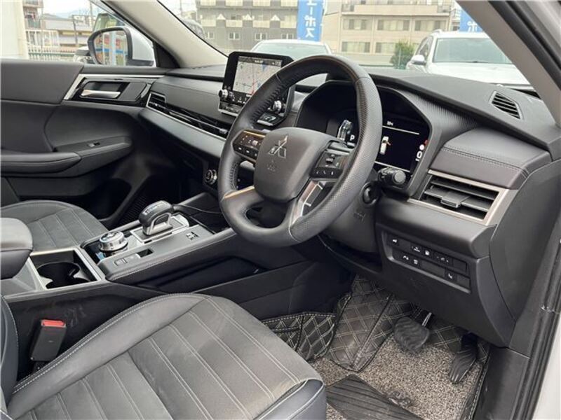 OUTLANDER PHEV
