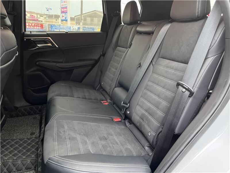 OUTLANDER PHEV