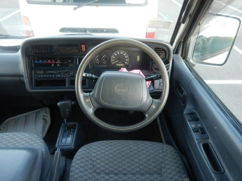 HIACE VAN-14