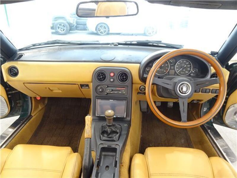 EUNOS ROADSTER