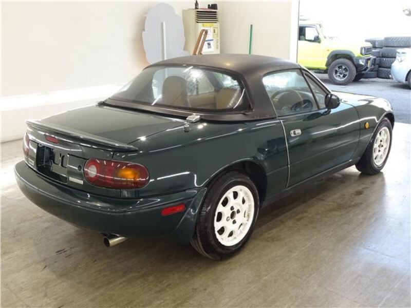 EUNOS ROADSTER