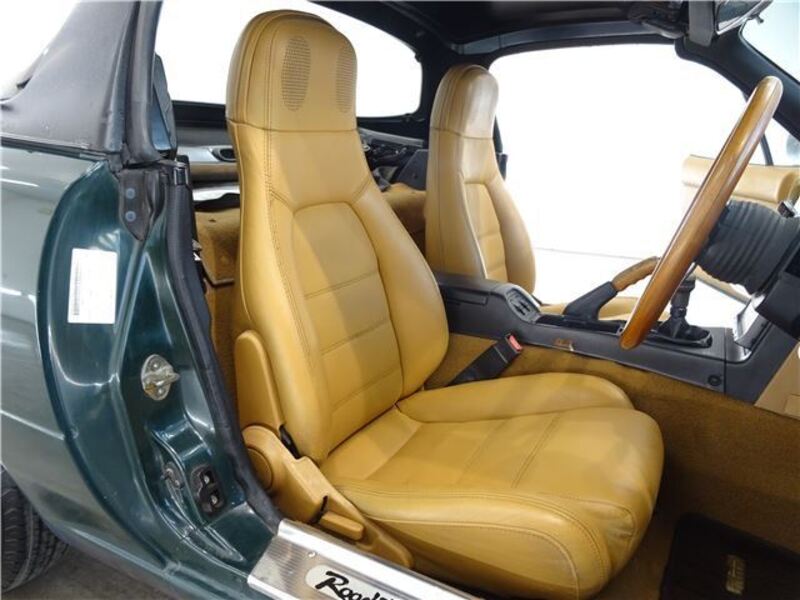 EUNOS ROADSTER