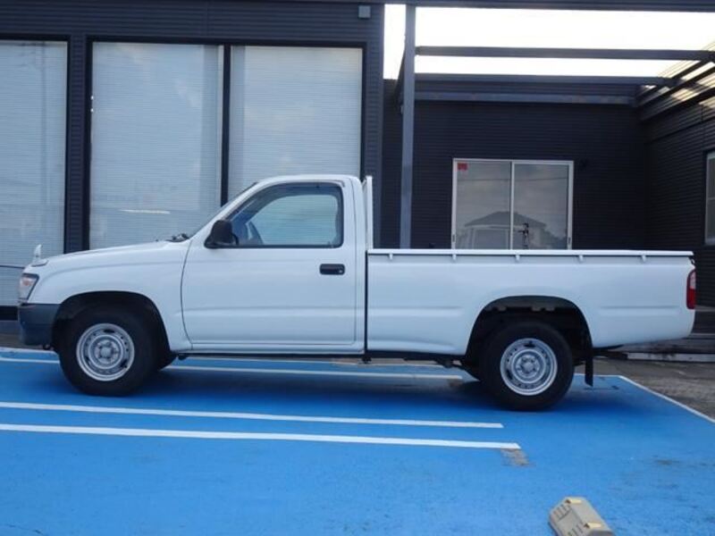 HILUX
