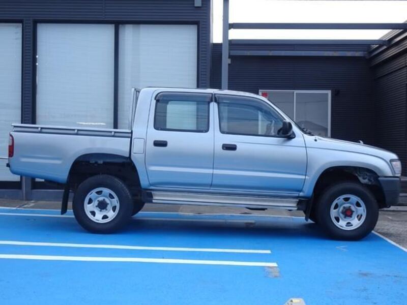 HILUX