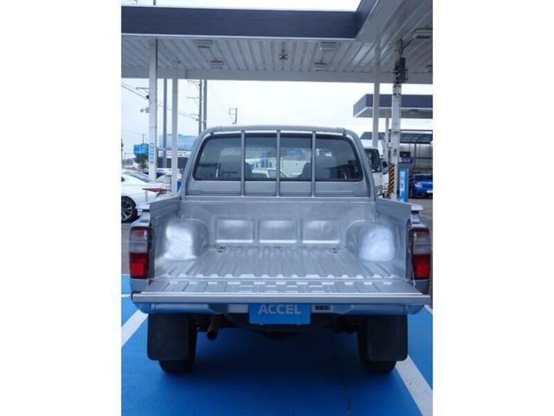 HILUX