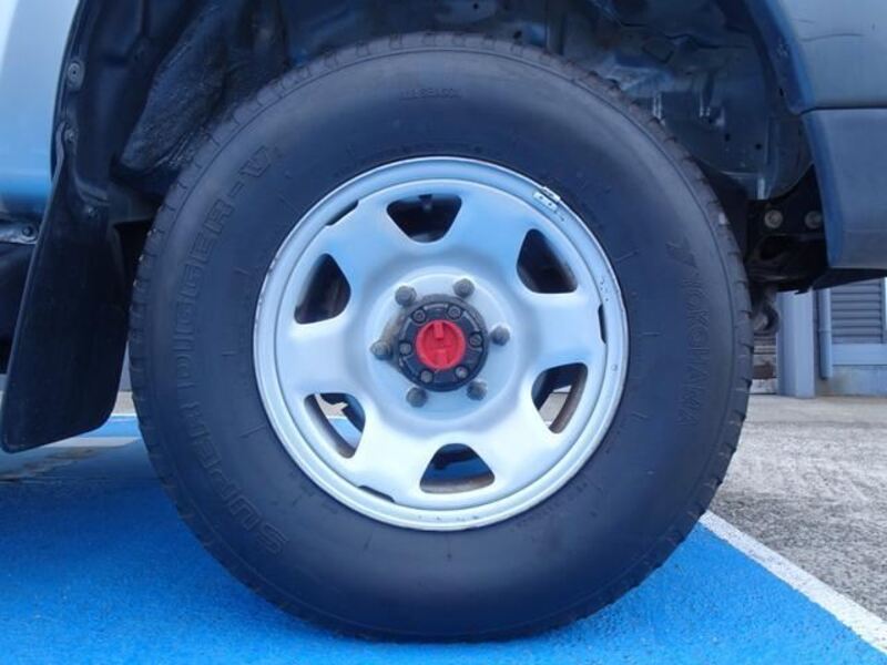 HILUX