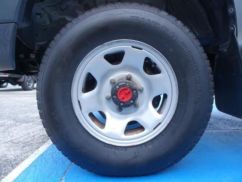 HILUX