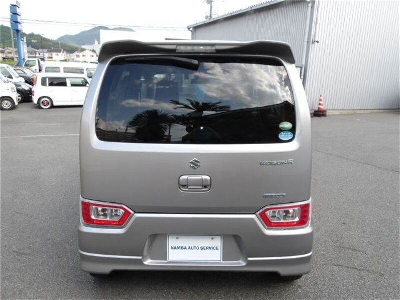WAGON R