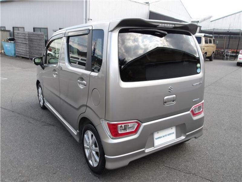 WAGON R
