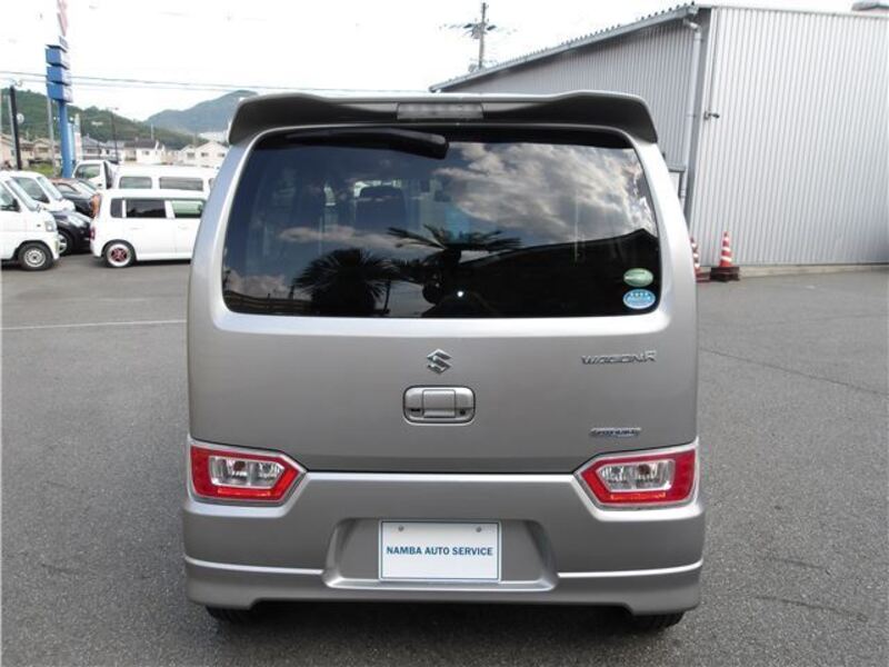WAGON R