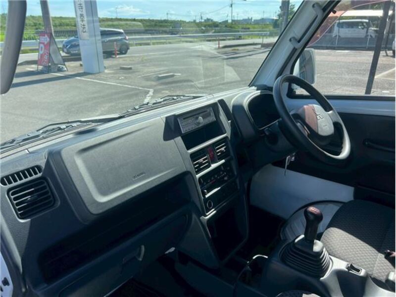 MINICAB TRUCK
