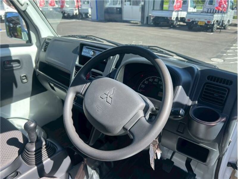 MINICAB TRUCK