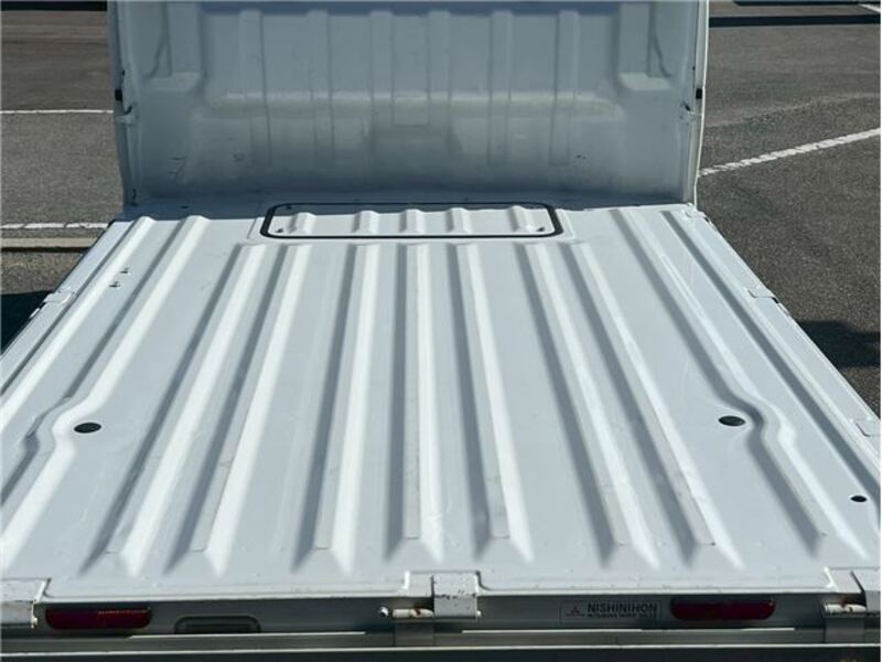 MINICAB TRUCK