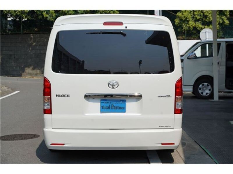 HIACE VAN