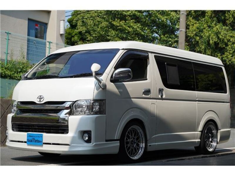 HIACE VAN