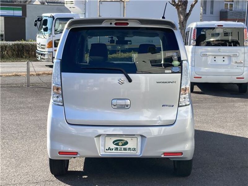 WAGON R