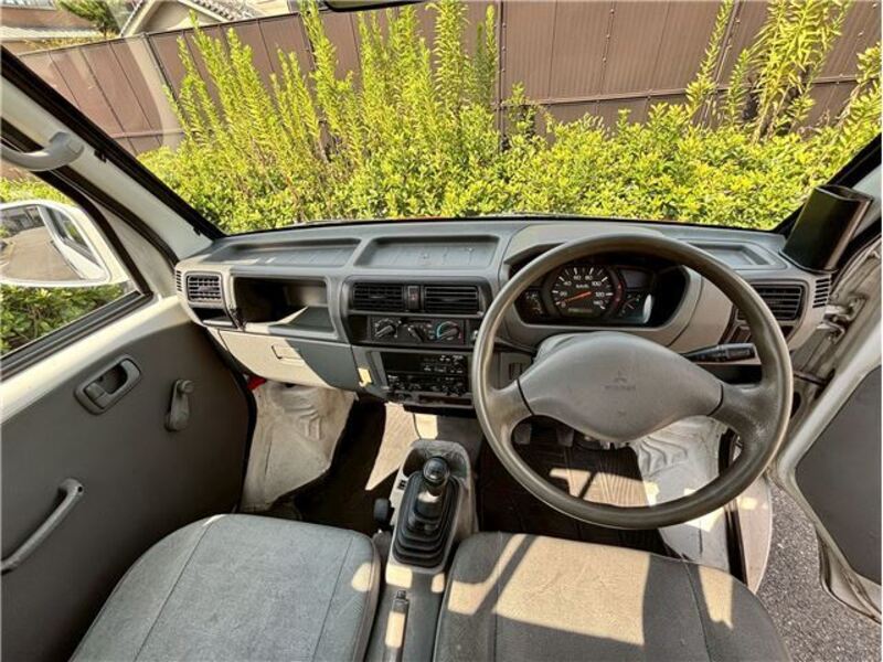 MINICAB TRUCK
