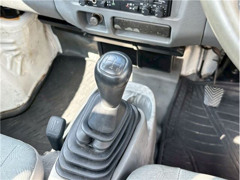 MINICAB TRUCK