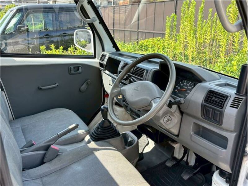 MINICAB TRUCK