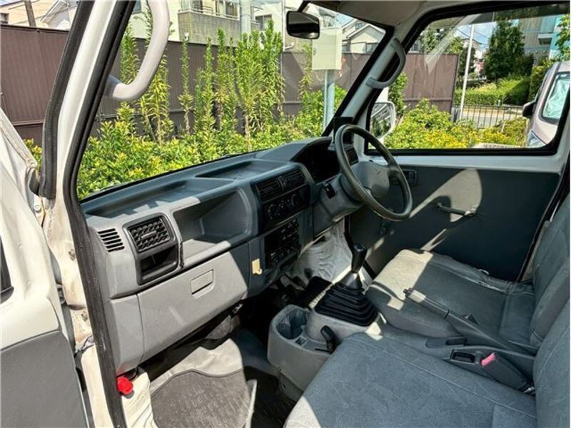 MINICAB TRUCK