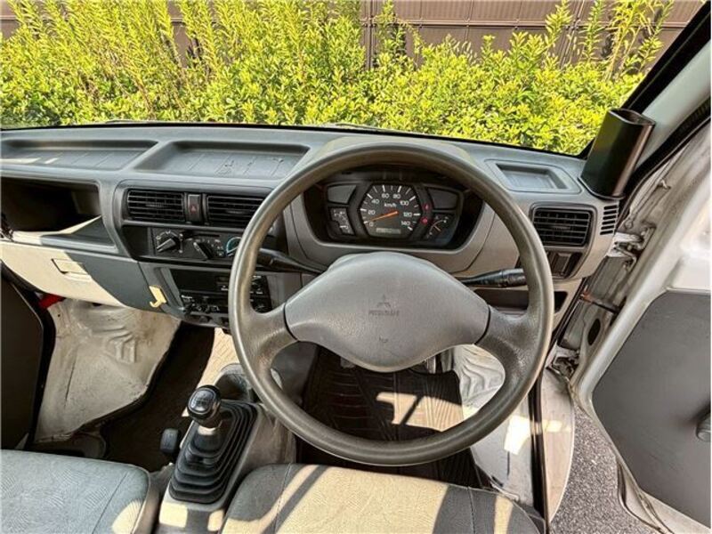 MINICAB TRUCK