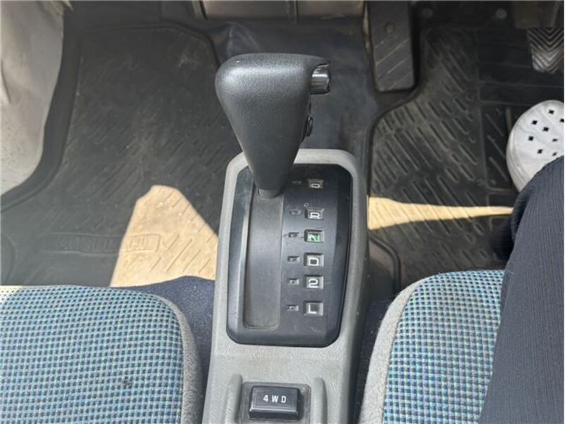 MINICAB TRUCK